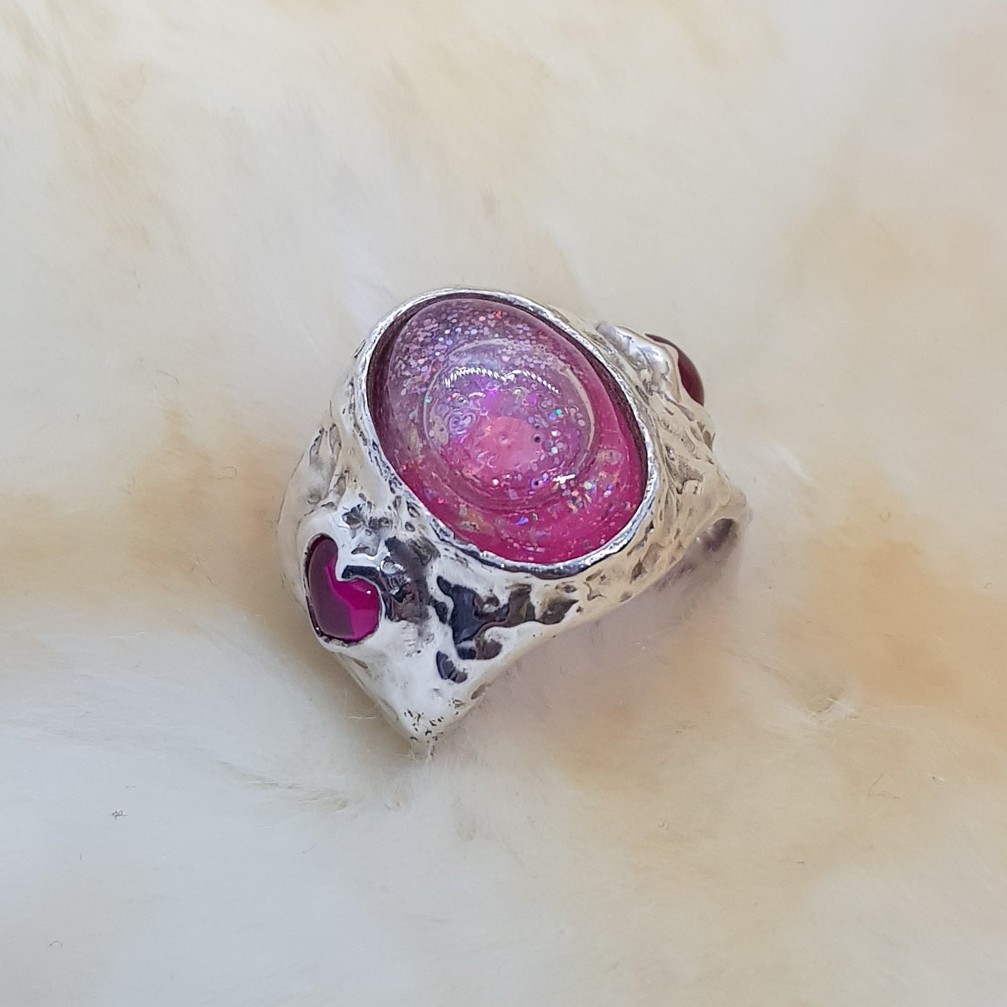 kawaii bubble shaker ring with pink hearts