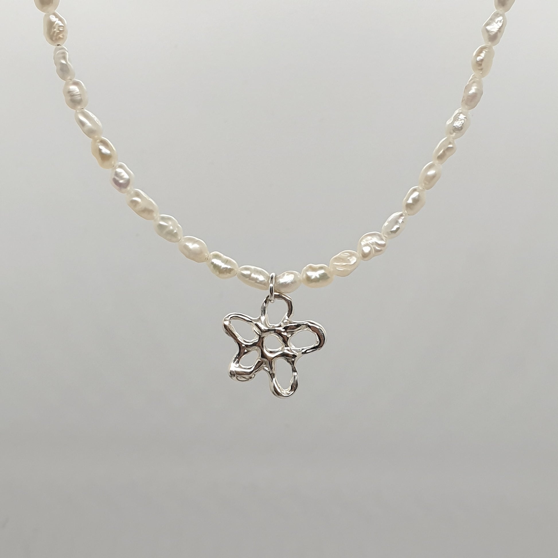 sterling silver flower pearl necklace