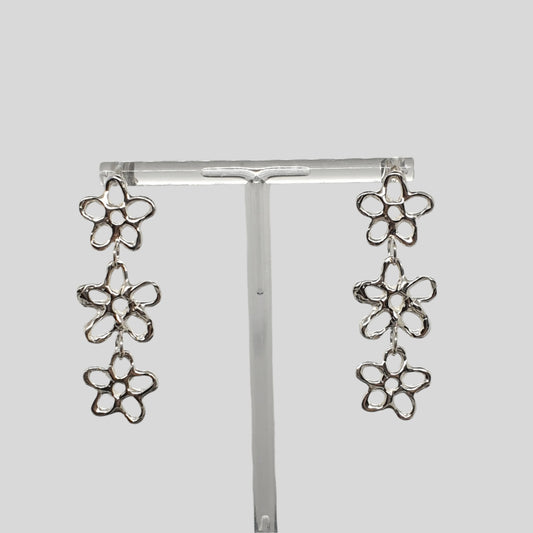 triple flower stud earrings