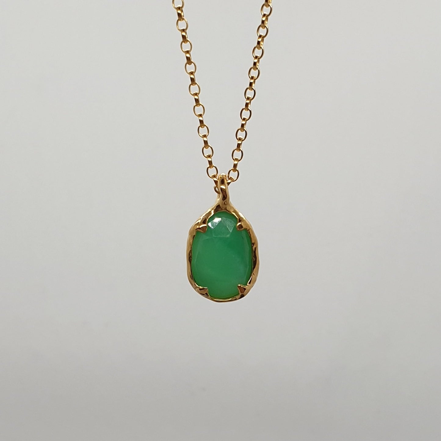 freeform rose cut chrysoprase gold necklace handmade in the UK by Jo Cooper