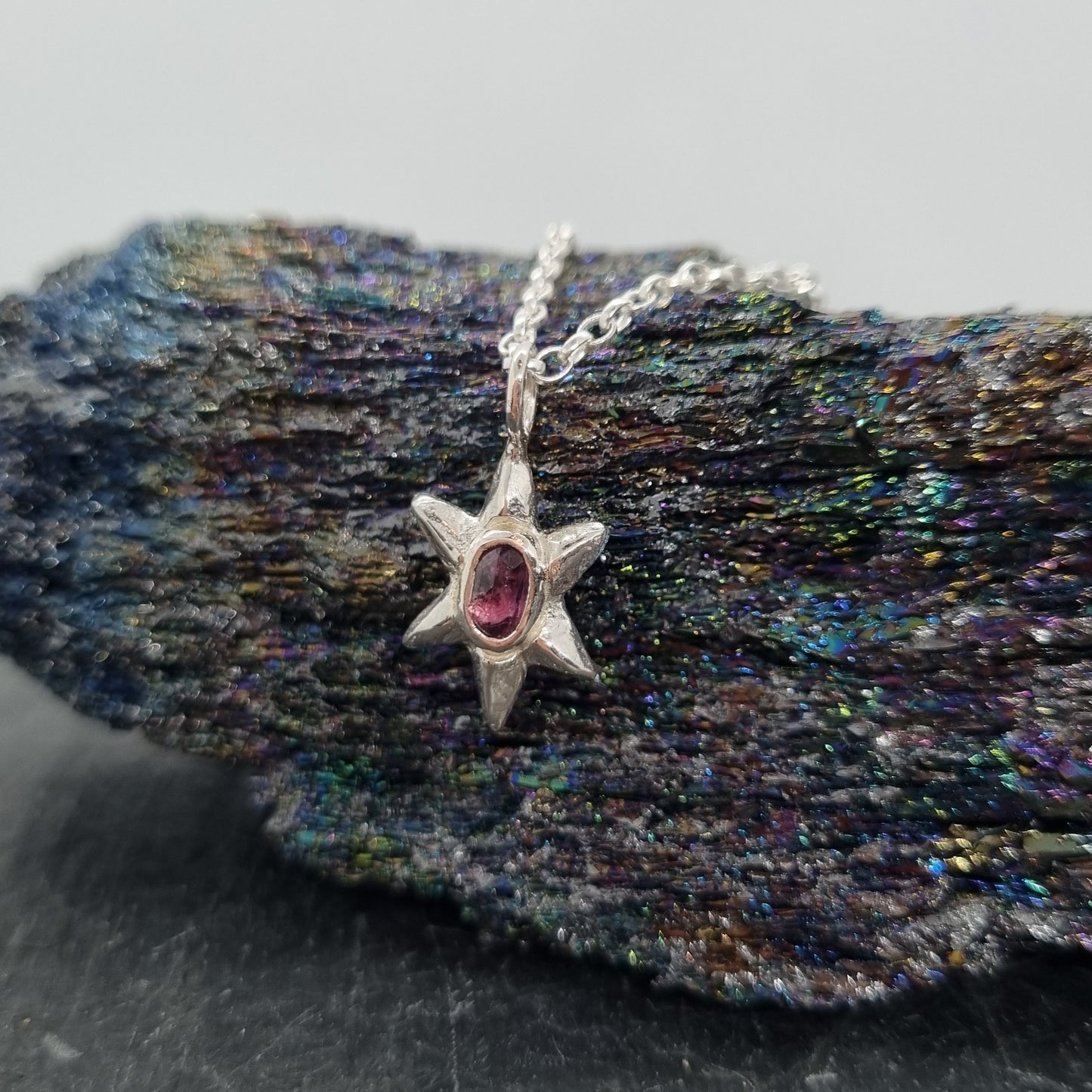 Facet Star Necklace Pink Winza Sapphire