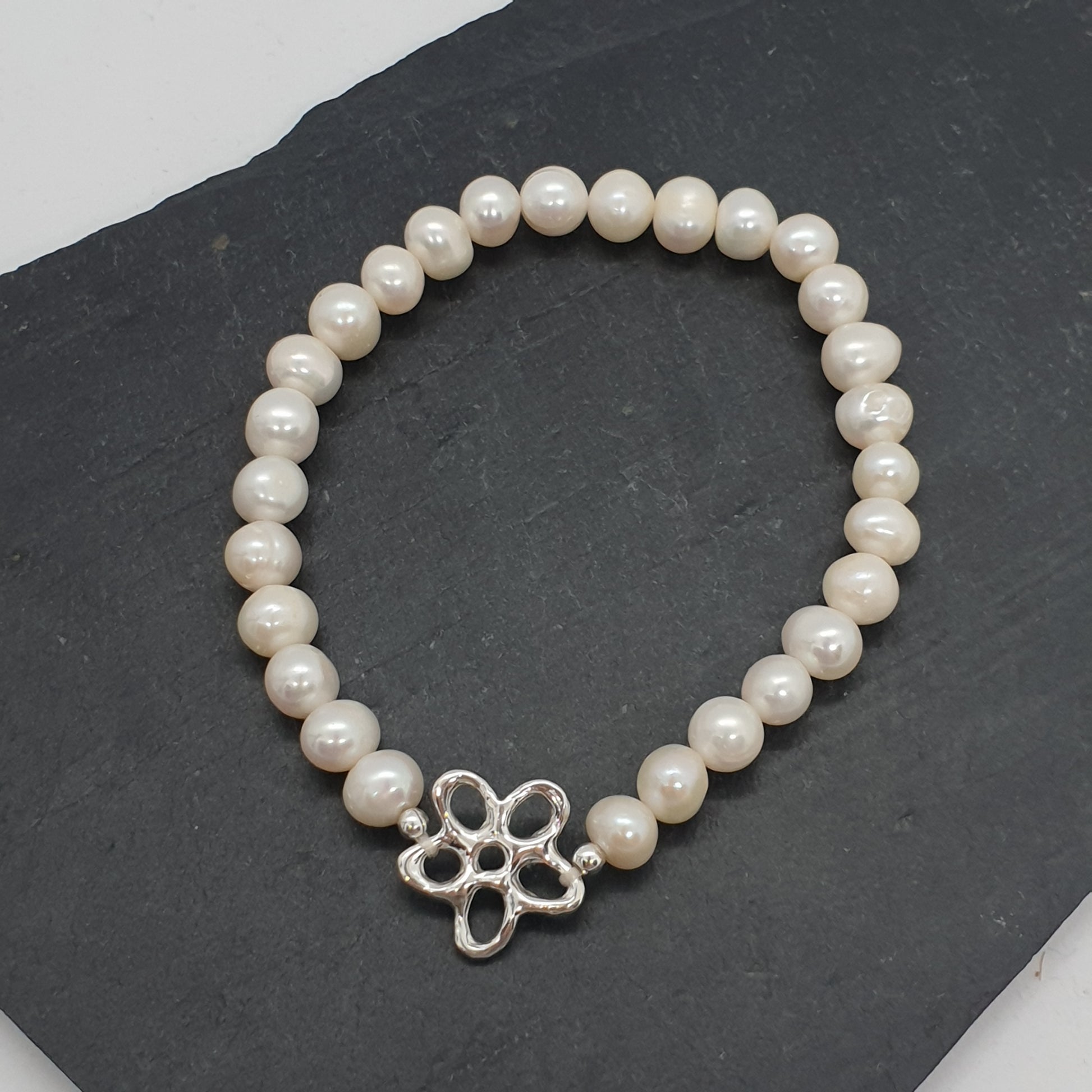 flower pearl bracelet