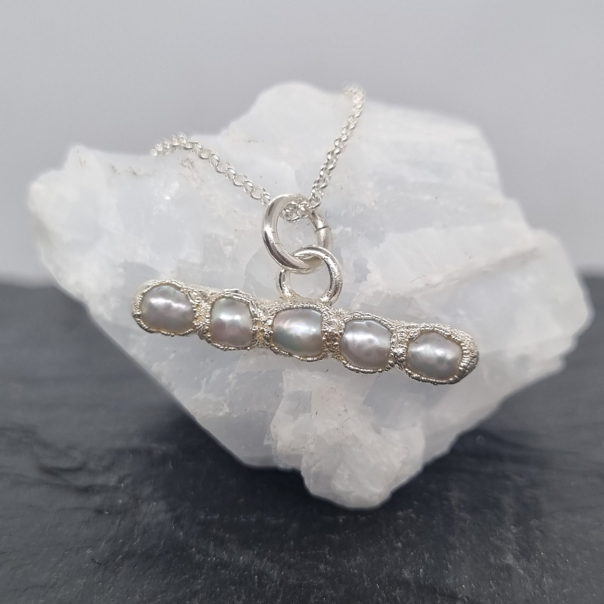 Sterling silver horizontal bar pendant necklace with 5 round natural white pearls