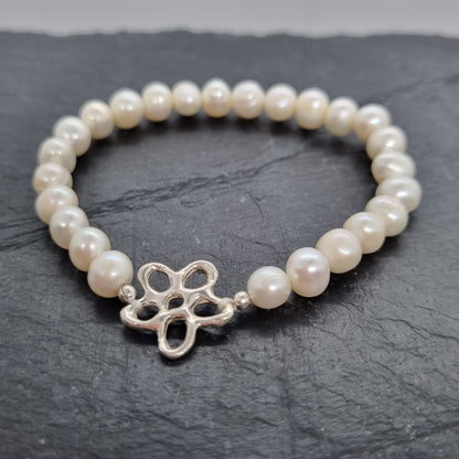 Molten Flower Pearl Bracelet