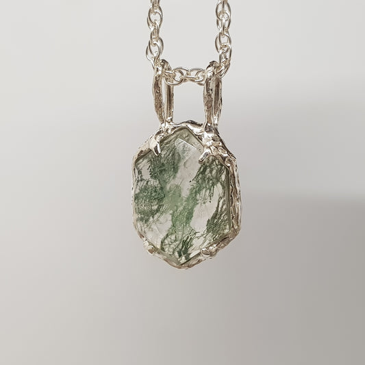 Rose Cut Moss Agate Necklace