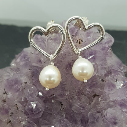 Heart Stud Pearl Earrings